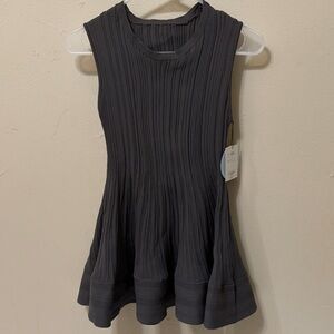 Sleeveless Ribbed Black Top
